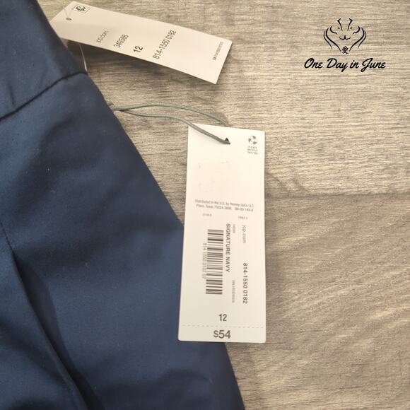 Liz Claiborne Flat Front Pants Size 12 - Picture 2 of 6